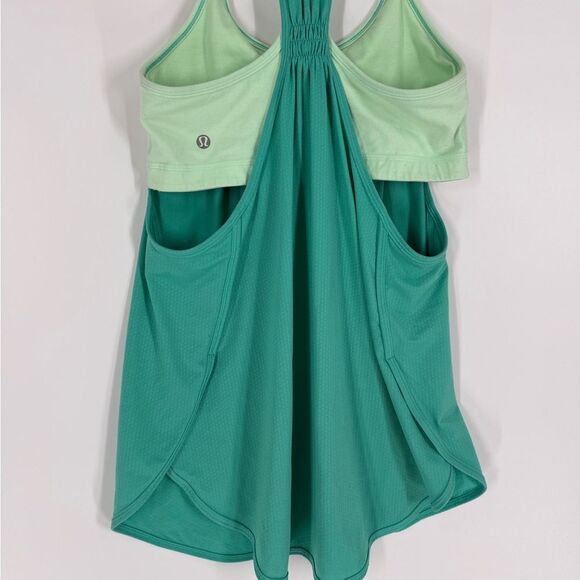 Lululemon Tuck Me in Tank in Bali Breeze / Fresh Teal | Size 6 - Picture 6 of 8